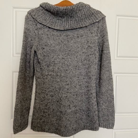 Sweater vintage cowl neck size Medium - Picture 2 of 3